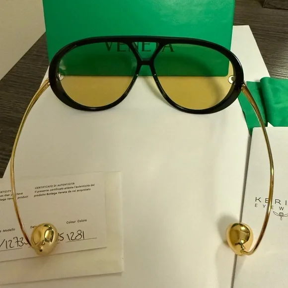 Bottega Veneta Drop Aviator Sunglasses (Black and Gold) - Picture 9 of 10